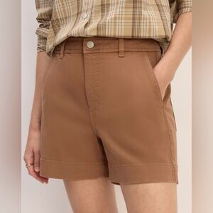 Everlane Utility Shorts in Carob color, size 6